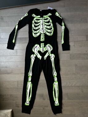 Women’s Old Navy Black Glow In The Dark Skeleton One Piece Halloween Pajamas M